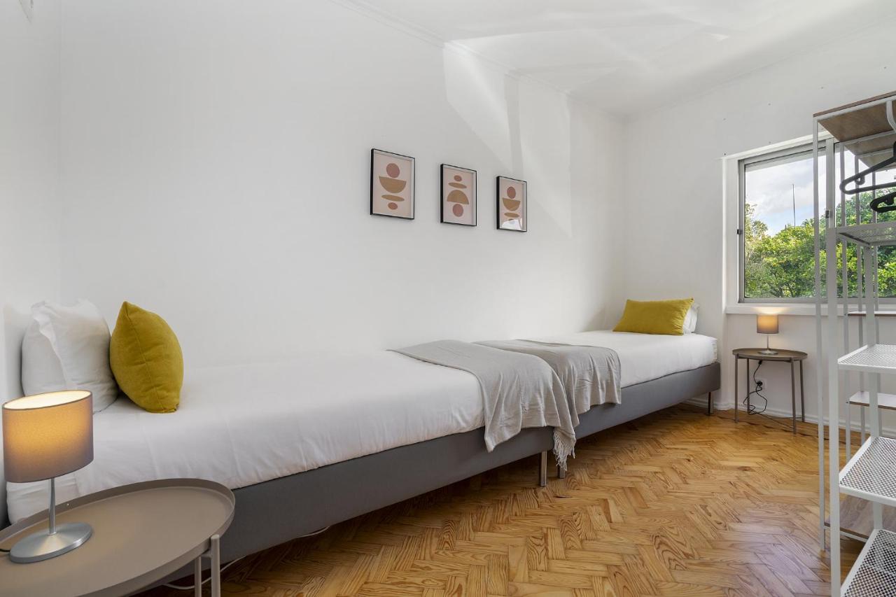 Whome Peaceful Alges Family Home Away From City Noise Lissabon Exterior foto